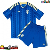 Camisa de Futebol Suécia Equipamento Secundário Infantil Mundo 2026 Manga Curta (+ Calças curtas)